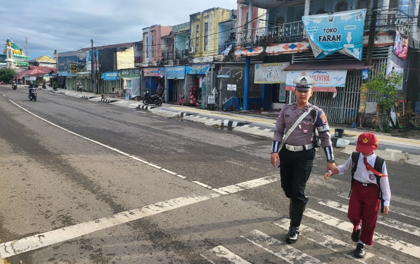 Cara Aman Sekolah Bersama Satlantas Polres Tabalong, Pastikan Keamanan Pengguna Jalan