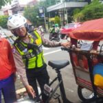 Satlantas Polres Kediri Imbau Pengemudi Becak Listrik, Utamakan Keselamatan dan Kewaspadaan