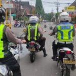 Satlantas Polres Kediri Kota Intensifkan Patroli Akhir Pekan, Parkir Liar Jadi Sasaran