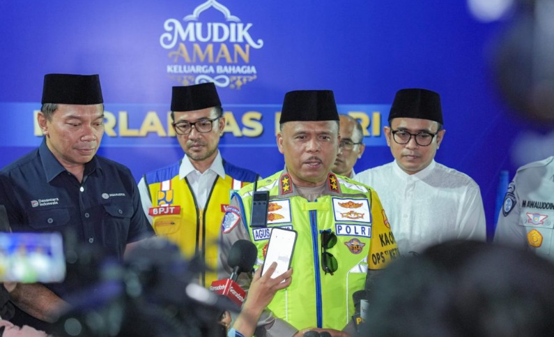 Doa Bersama di Command Center KM 29 Cikampek, Kakorlantas Harap Operasi Ketupat 2026 Berjalan Lancar